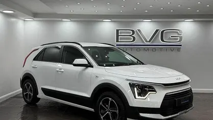 Used Kia Niro 141 HP (103 kW) 2023 White SUV