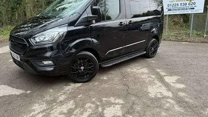 Used Ford Transit Custom Limited 185 HP (136 kW) 2021 Van