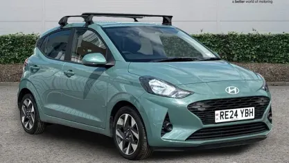 Used Hyundai i10 Advanced 67 HP (49 kW) 2024 Green Hatchback