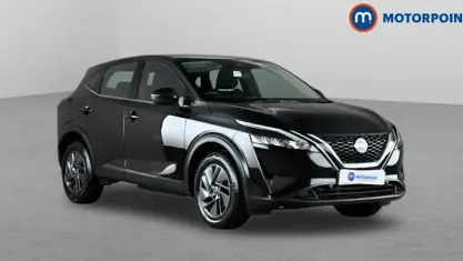 Begagnad Nissan Qashqai Acenta Premium 158 HK (116 kW) 2022 Svart SUV