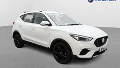 White Used 2023 MG ZS Excite Sedan | £13,499 (Fair price)