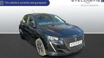 Used Peugeot 208 Allure+ 102 HP (75 kW) 2023 Hatchback