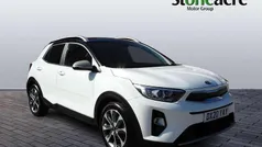 White Used 2020 Kia Stonic 4 SUV | £11,495 (Fair price)