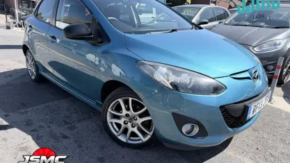 Used Mazda 2 Edition 84 HP (61 kW) 2013 Blue Hatchback