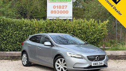 Begagnad Volvo V40 Inscription 150 HK (110 kW) 2018 Silver Halvkombi