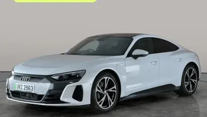 Used Audi e-tron GT quattro Design 389 kW (530 HP) 2024 Sedan