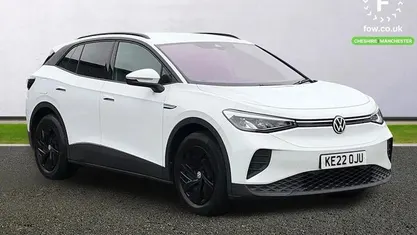 White Used 2021 VW ID.4 Comfortline SUV | £18,399 (Fair price)