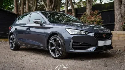 Usado Cupra Leon VZ1 310 HP (228 kW) 2023 Cinzento Citadino