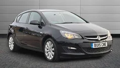 Black Used 2015 Vauxhall Astra Design Edition Hatchback | £4,750 (Good price)