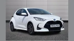 White Used 2022 Toyota Yaris Hybrid Design Hatchback | £15,990 (Fair price)