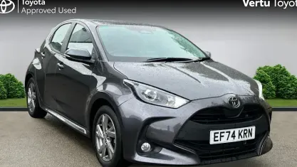 Used Toyota Yaris 116 HP (85 kW) 2024 Decuma grey (metallic paint) Hatchback