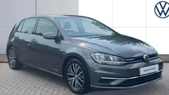Used 2018 VW Golf VII SE Hatchback | £15,151 (Fair price)