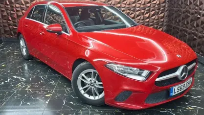 Used Mercedes A180 SE 116 HP (85 kW) 2019 Red Hatchback