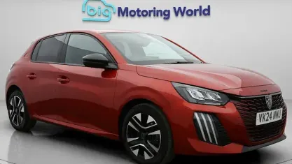 Used Peugeot 208 Allure 101 HP (74 kW) 2024 Red Hatchback