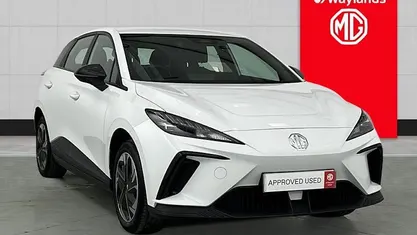 Used MG MG4 EV SE 319 kW (435 HP) 2023 White Hatchback