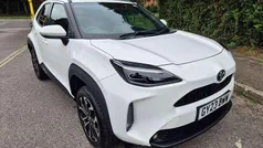 White Used 2023 Toyota Yaris Cross Design SUV | £21,995 (Fair price)