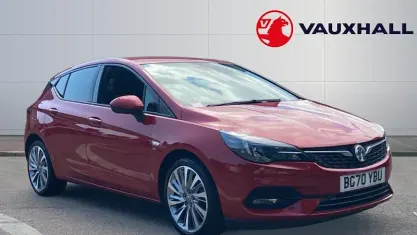 Used Vauxhall Astra SRi 145 HP (106 kW) 2020 Red Hatchback