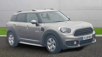 Silver Used 2018 Mini Cooper D Chili Hatchback | £11,490 (Fair price)