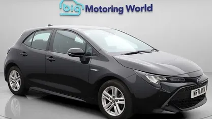 Used Toyota Corolla 122 HP (89 kW) 2021 Hatchback