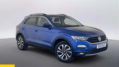 Usado VW T-Roc Active 150 HP (110 kW) 2021 SUV