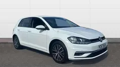 White Used 2017 VW Golf VII SE Hatchback | £10,827 (Fair price)