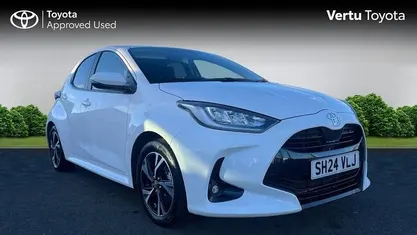 Used 2024 Toyota Yaris Hybrid Design Hatchback | £19,309 (Fair price)