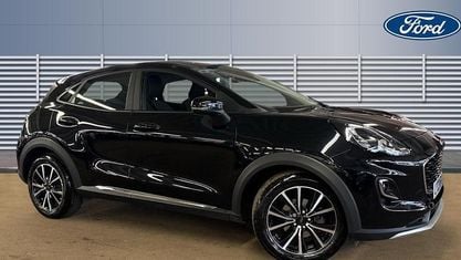 Second-hand Ford Puma Titanium 125 CP (91 kW) 2023 Negru SUV