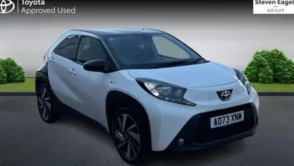 Used Toyota Aygo X 72 HP (52 kW) 2023 White SUV