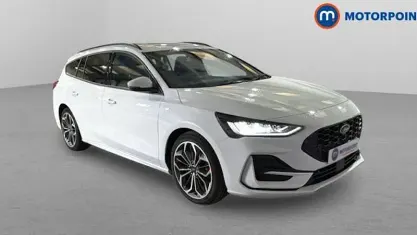 Usado Ford Focus ST-Line X 155 HP (114 kW) 2023 Branco Carrinha