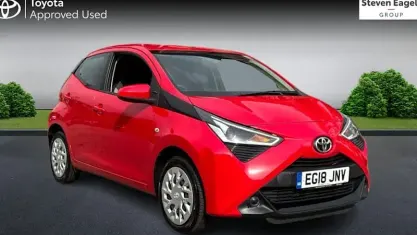 Used Toyota Aygo X-play 72 HP (52 kW) 2020 Hatchback