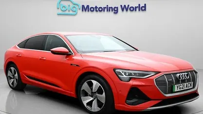 Begagnad Audi e-tron Sportback S-Line 230 kW (313 HK) 2021 Röd SUV