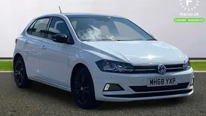 Used VW Polo SE 65 HP (47 kW) 2019 White Hatchback