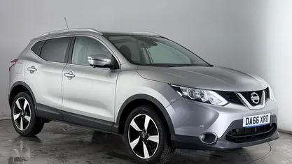 Used Nissan Qashqai N-Connecta 116 HP (85 kW) 2016 SUV