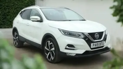 Używany Nissan Qashqai Tekna 140 KM (102 kW) 2019 Biały SUV