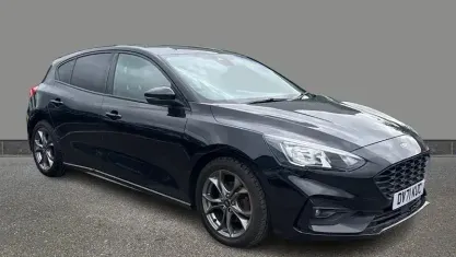 Used Ford Focus ST-Line 120 HP (88 kW) 2020 Black Hatchback