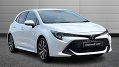 Pure white Used 2022 Toyota Corolla Design Hatchback | £17,850 (Fair price)