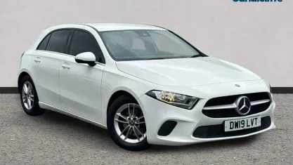 Used Mercedes A180 SE 136 HP (100 kW) 2022 White Hatchback