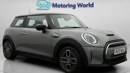 Used Mini Cooper Level 2 135 kW (184 HP) 2023 Hatchback