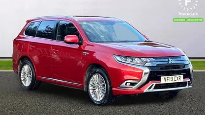Used Mitsubishi Outlander P-HEV 177 HP (130 kW) 2018 Red Estate