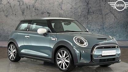 Begagnad Mini Cooper 135 kW (184 HK) 2023 Halvkombi