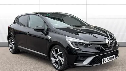 Used Renault Clio V RS Line 90 HP (66 kW) 2023 Hatchback