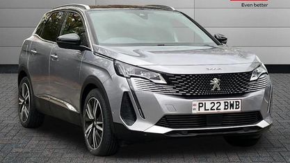 Używany Peugeot 3008 Premium 131 KM (96 kW) 2022 SUV