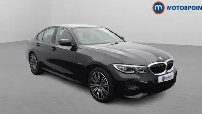 Begagnad BMW 330e M Sport 292 HK (214 kW) 2022 Svart Sedan