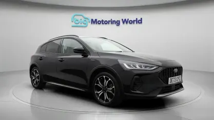 Used Ford Focus Active X 125 HP (91 kW) 2023 Black Hatchback