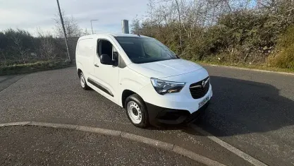 Used Vauxhall Combo Edition 101 HP (74 kW) 2021 MPV