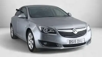 Used Vauxhall Insignia SRi 163 HP (119 kW) 2015 Silver Hatchback