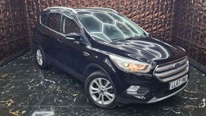 Usado Ford Kuga Titanium 150 HP (110 kW) 2018 SUV