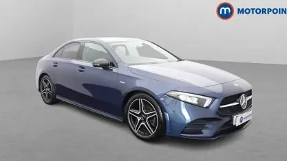 Begagnad Mercedes A200 Executive 163 HK (119 kW) 2022 Blå Sedan