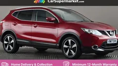 Red Used 2016 Nissan Qashqai N-Connecta SUV | £10,697 (Fair price)