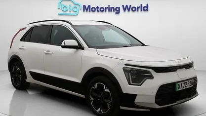 Used Kia Niro 150 kW (204 HP) 2023 White SUV